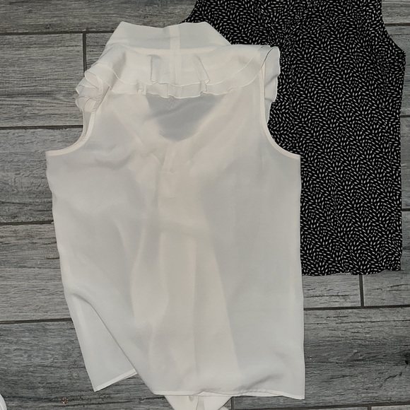 Lot of 2 tie front blouses - Picture 3 of 5